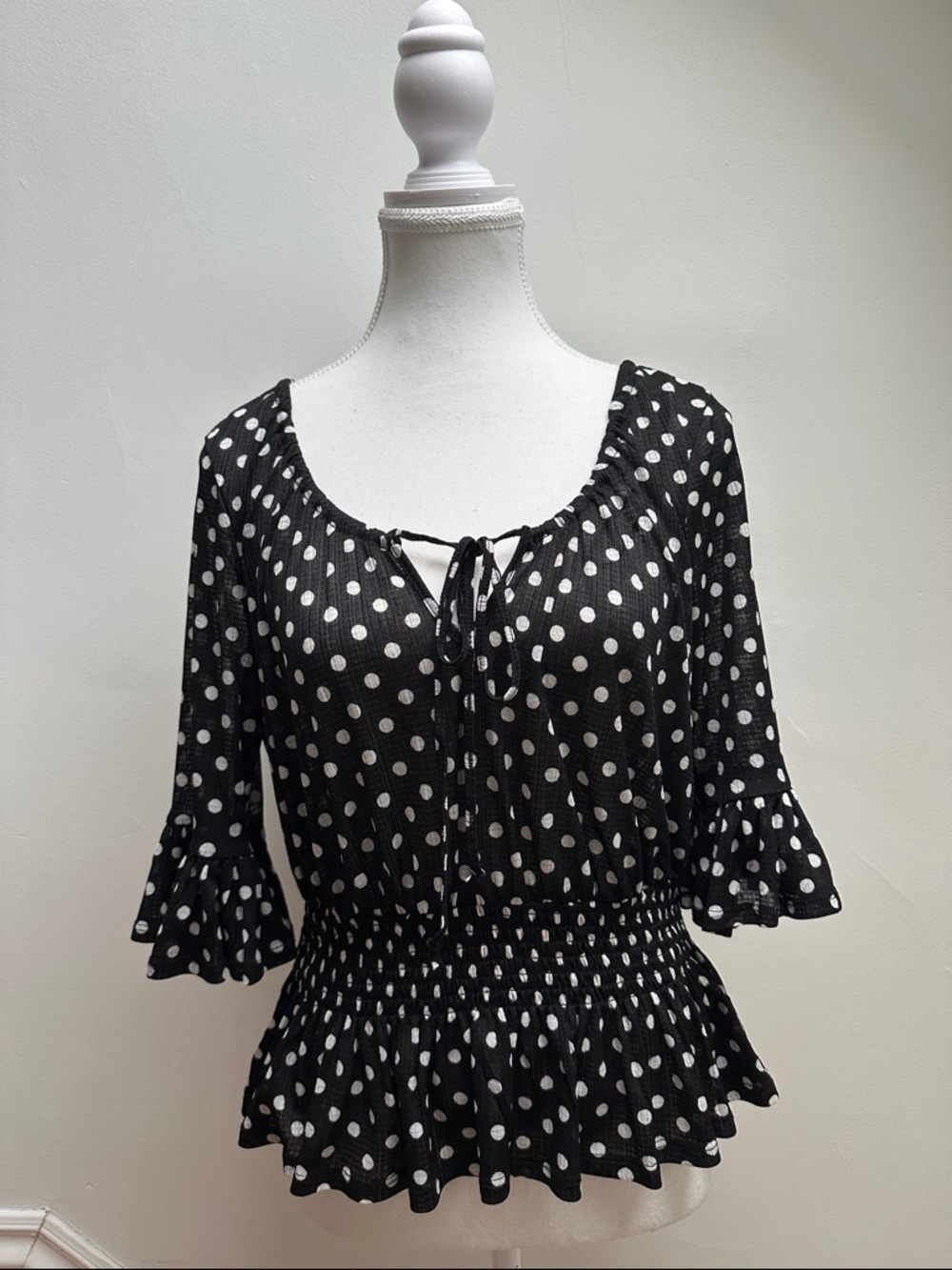SUZY SHIER Polka Dot Sheer Peplum 3/4 Sleeve Preppy Ruffle Blouse Size Small